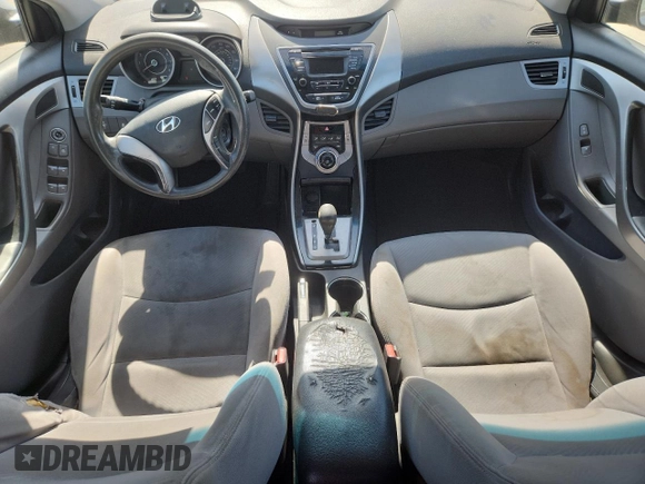 2013 Hyundai Elantra GLS z VIN KMHDH4AE3DU731009, wystawiony jako Copart lot #58668335 z przebiegiem 213 093 mil mil oraz Szkoda całkowita • Salvage title. Historia ofert i sprzedaży dostępna na DreamBid. Obrazek 8.