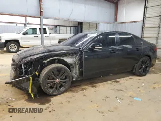 2021 Jaguar XF R-Dynamic SE with VIN SAJBL4GX2MCY89044, listed as a Copart auction lot 86945684 with 38,472 mi miles and Salvage Title. Bid and sale history available at carsss.com. Image 1.