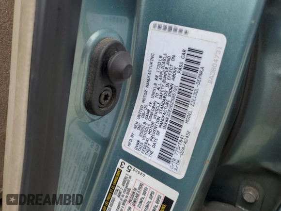 2006 Toyota Corolla CE with VIN 1NXBR32E26Z585721, listed as a Copart auction lot 52023485 with 102,856 mi miles and Salvage Title. Bid and sale history available at DreamBid. Image 15.
