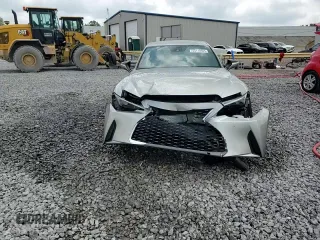 2022 Lexus IS 300 z VIN JTHAA1D25N5121912, wystawiony jako Copart lot #55110665 z przebiegiem 53 549 mil mil oraz Szkoda całkowita • Salvage title. Historia ofert i sprzedaży dostępna na DreamBid. Obrazek 13.