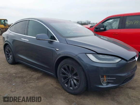 2019 Tesla Model X 75D with VIN 5YJXCDE24KF152150, listed as a IAAI auction lot 42015311 with 1 mi miles. Bid and sale history available at carsss.com. Image 1.