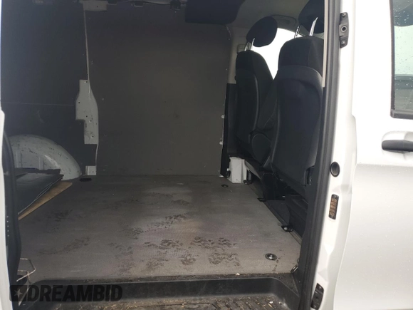 2017 Mercedes-Benz Metris Cargo с VIN WD3PG2EA5H3329417, выставлен на аукционе Copart как лот 63420645 с пробегом 59 827 миль миль и Списание • Salvage title. История ставок и продаж доступна на DreamBid. Изображение 10.