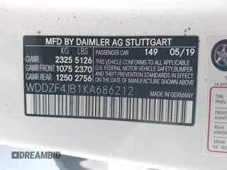 2019 Mercedes-Benz E 300 with VIN WDDZF4JB1KA686212, listed as a IAAI auction lot 41891840 with 30,088 mi miles and . Bid and sale history available at DreamBid. Image 9.