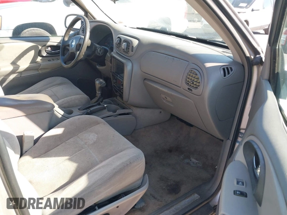 2006 Chevrolet TrailBlazer LS with VIN 1GNDT13S762231896, listed as a IAAI auction lot 40548299 with 229,861 mi miles and . Bid and sale history available at DreamBid. Image 5.