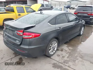 2020 Ford Fusion SE with VIN 3FA6P0HD2LR188589, listed as a IAAI auction lot 41894122 with 96,238 mi miles. Bid and sale history available at carsss.com. Image 4.