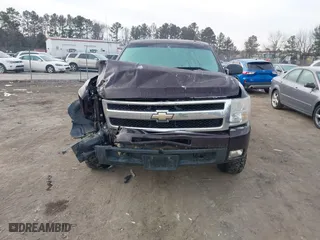 2009 Chevrolet Silverado 1500 LTZ with VIN 1GCEK39J09Z200009, listed as a IAAI auction lot 41414164 with 192,030 mi miles. Bid and sale history available at carsss.com. Image 12.