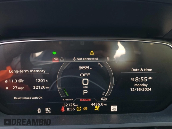 2021 Audi e-tron Premium Plus with VIN WA1LAAGE3MB014433, listed as a Copart auction lot 83881024 with 32,126 mi miles and Clean Title. Bid and sale history available at DreamBid. Image 9.