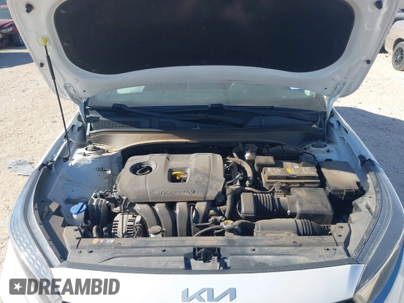 2022 Kia Forte LXS z VIN 3KPF24AD7NE479402, wystawiony jako IAAI lot #41629995 z przebiegiem 54 864 mil mil oraz . Historia ofert i sprzedaży dostępna na DreamBid. Obrazek 10.