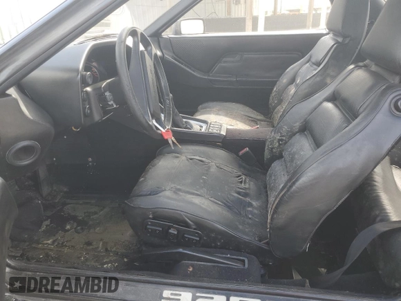 1980 Porsche 928 z VIN 92A0810156, wystawiony jako Copart lot #76952224 z przebiegiem 91 484 mil mil oraz Szkoda całkowita • Salvage title. Historia ofert i sprzedaży dostępna na DreamBid. Obrazek 7.