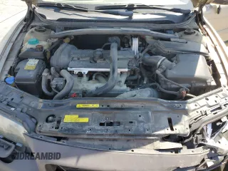 2004 Volvo V70 XC Cross Country z VIN YV1SZ59H841166863, wystawiony jako Copart lot #54241855 z przebiegiem 185 568 mil mil oraz Szkoda całkowita • Salvage title. Historia ofert i sprzedaży dostępna na DreamBid. Obrazek 11.