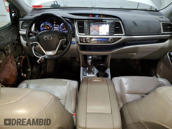 2019 Toyota Highlander Hybrid Limited with VIN 5TDDGRFH2KS059386, listed as a Copart auction lot 60531725 with 97,205 mi miles and Salvage title. Bid and sale history available at DreamBid. Image 8.