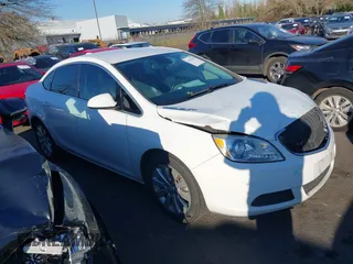 2015 Buick Verano with VIN 1G4PP5SK4F4218123, listed as a IAAI auction lot 41421620 with 119,565 mi miles. Bid and sale history available at carsss.com. Image 1.