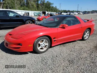1998 Pontiac Firebird Formula z VIN 2G2FV22G4W2217094, wystawiony jako Copart lot #80755694 z przebiegiem Nie podano mil oraz Szkoda całkowita • Salvage title. Historia ofert i sprzedaży dostępna na DreamBid. Obrazek 1.