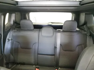 2022 Jeep Renegade Altitude z VIN ZACNJDE1XNPN73059, wystawiony jako Copart lot #56214685 z przebiegiem 56 666 mil mil oraz Szkoda całkowita • Salvage title. Historia ofert i sprzedaży dostępna na DreamBid. Obrazek 10.