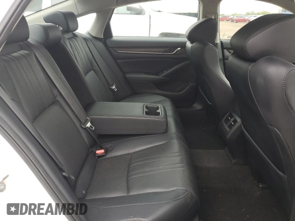 2018 Honda Accord Touring with VIN 1HGCV2F96JA002526, listed as a Copart auction lot 56630335 with 39,014 mi miles and Clean title. Bid and sale history available at DreamBid. Image 10.