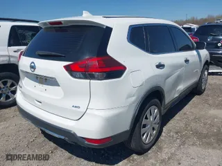 2017 Nissan Rogue SV with VIN JN8AT2MV1HW008876, listed as a IAAI auction lot 41890416 with 191,959 mi miles. Bid and sale history available at carsss.com. Image 4.