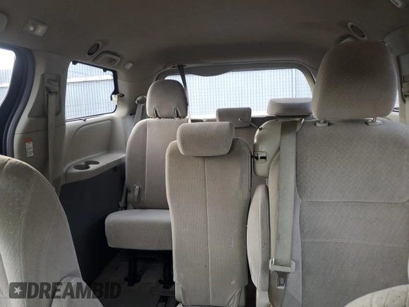 2015 Toyota Sienna LE AAS with VIN 5TDKK3DC2FS568474, listed as a Copart auction lot 64346825 with 77,813 mi miles and Clean title. Bid and sale history available at DreamBid. Image 10.