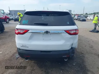 2021 Chevrolet Traverse LS z VIN 1GNERFKW7MJ169763, wystawiony jako IAAI lot #42041579 z przebiegiem 59 840 mil mil oraz . Historia ofert i sprzedaży dostępna na DreamBid. Obrazek 16.