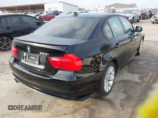 2011 BMW 3 Series 328i xDrive with VIN WBAPK5G50BNN24565, listed as a IAAI auction lot 41696511 with 112,008 mi miles. Bid and sale history available at carsss.com. Image 4.