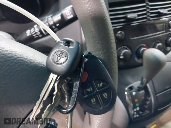 2008 Toyota Sienna with VIN 5TDZK23C98S198105, listed as a IAAI auction lot 41900816 with 165,607 mi miles and . Bid and sale history available at DreamBid. Image 11.