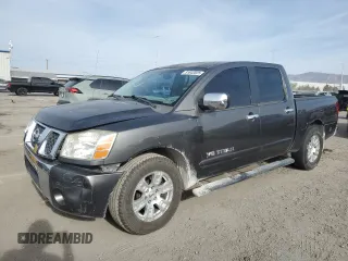2005 Nissan Titan SE z VIN 1N6BA07A95N569991, wystawiony jako Copart lot #51642825 z przebiegiem 205 392 mil mil oraz Szkoda całkowita • Salvage title. Historia ofert i sprzedaży dostępna na DreamBid. Obrazek 1.