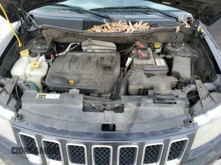 2015 Jeep Compass Sport with VIN 1C4NJCBB6FD111060, listed as a Copart auction lot 87246544 with 187,302 mi miles and Salvage Title. Bid and sale history available at carsss.com. Image 12.