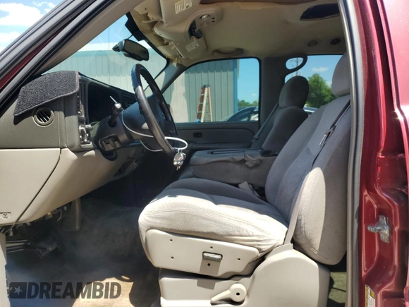 2005 Chevrolet Tahoe LS with VIN 1GNEC13VX5R275279, listed as a Copart auction lot 55914985 with 145,629 mi miles and Clean Title. Bid and sale history available at DreamBid. Image 7.