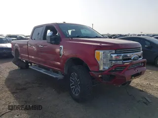 2017 Ford Super Duty F-250 SRW Lariat with VIN 1FT7W2B65HED25087, listed as a IAAI auction lot 41728449 with 122,396 mi miles. Bid and sale history available at carsss.com. Image 1.