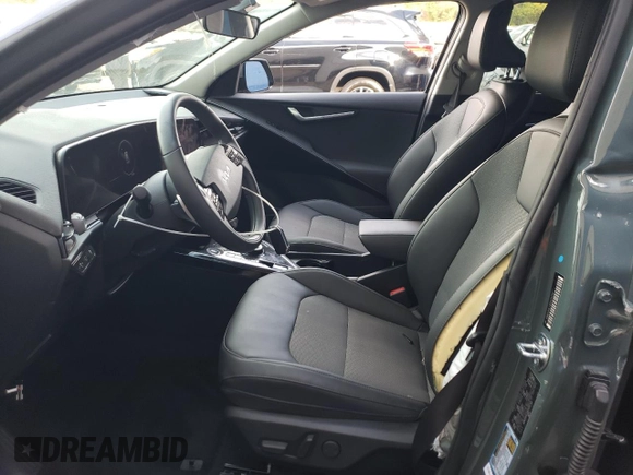 2024 Kia Niro Wind with VIN KNDCR3L13R5111750, listed as a Copart auction lot 72630924 with 8,709 mi miles and Clean Title. Bid and sale history available at DreamBid. Image 7.