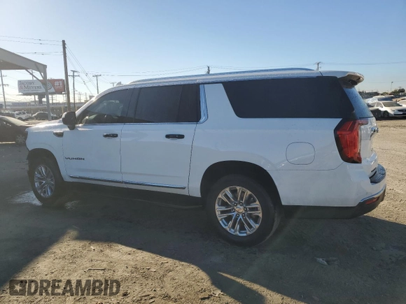2021 GMC Yukon XL SLT with VIN 1GKS1GKD4MR252032, listed as a Copart auction lot 41763845 with 81,720 mi miles and Salvage Title. Bid and sale history available at carsss.com. Image 2.
