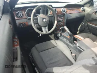 2005 Ford Mustang Deluxe z VIN 1ZVFT84N655177326, wystawiony jako Copart lot #59206775 z przebiegiem 134 187 mil mil oraz Szkoda całkowita • Salvage title. Historia ofert i sprzedaży dostępna na DreamBid. Obrazek 8.