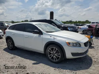 2016 Volvo V60 T5 z VIN YV4612HK0G1015978, wystawiony jako Copart lot #54699005 z przebiegiem 95 121 mil mil oraz Czysty tytuł • Clean title. Historia ofert i sprzedaży dostępna na DreamBid. Obrazek 4.