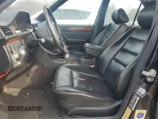 1995 Mercedes-Benz E Class with VIN WDBEA32EXSC164112, listed as a Copart auction lot 82480354 with 187,044 mi miles and Clean Title. Bid and sale history available at carsss.com. Image 7.