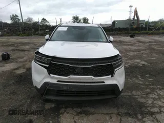2021 Kia Sorento LX with VIN 5XYRG4LCXMG017520, listed as a IAAI auction lot 39440093 with 111,311 mi miles. Bid and sale history available at carsss.com. Image 13.