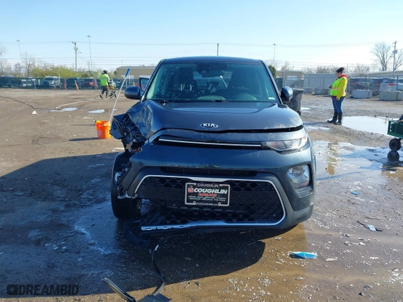 2021 Kia Soul X-Line with VIN KNDJ23AU2M7739644, listed as a IAAI auction lot 41961135 with 32,256 mi miles. Bid and sale history available at carsss.com. Image 12.