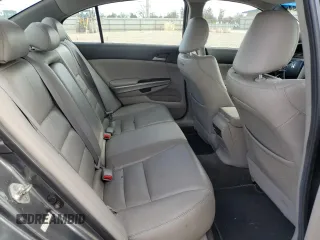 2010 Honda Accord EX-L z VIN 1HGCP3F86AA000301, wystawiony jako Copart lot #84867284 z przebiegiem Nie podano mil oraz Szkoda całkowita • Salvage title. Historia ofert i sprzedaży dostępna na DreamBid. Obrazek 10.