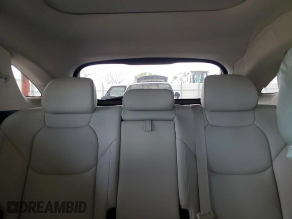 2025 Genesis GV70 2.5T with VIN 5NMMADTBXSH035022, listed as a Copart auction lot 51664685 with 1,015 mi miles and Salvage title. Bid and sale history available at DreamBid. Image 10.