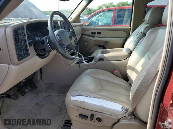 2003 Chevrolet Suburban LT z VIN 1GNFK16Z03J136568, wystawiony jako Copart lot #58580575 z przebiegiem 199 188 mil mil oraz Czysty tytuł • Clean title. Historia ofert i sprzedaży dostępna na DreamBid. Obrazek 7.