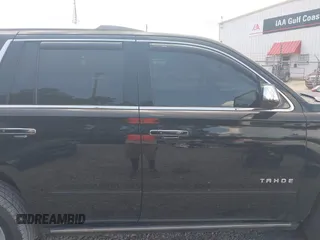 2015 Chevrolet Tahoe LTZ z VIN 1GNSCCKC8FR121461, wystawiony jako IAAI lot #42407901 z przebiegiem 137 729 mil mil oraz . Historia ofert i sprzedaży dostępna na DreamBid. Obrazek 14.