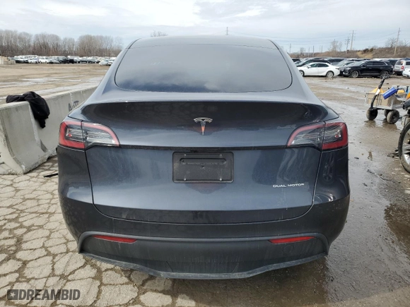 2024 Tesla Model Y Long Range with VIN 7SAYGDEE3RA244878, listed as a Copart auction lot 45097225 with 10,323 mi miles and Salvage Title. Bid and sale history available at carsss.com. Image 6.