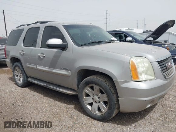 2007 GMC Yukon SLT with VIN 1GKFK13007J115065, listed as a IAAI auction lot 41837778 with 234,917 mi miles. Bid and sale history available at carsss.com. Image 1.