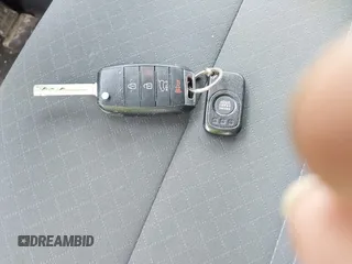 2019 Kia Sorento LX z VIN 5XYPGDA53KG583933, wystawiony jako IAAI lot #42306280 z przebiegiem 48 662 mil mil oraz . Historia ofert i sprzedaży dostępna na DreamBid. Obrazek 11.