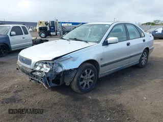 2000 Volvo S40 с VIN YV1VS2555YF537112, выставлен на аукционе IAAI как лот 41421614 с пробегом 79 308 миль миль и . История ставок и продаж доступна на DreamBid. Изображение 2.