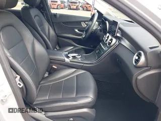 2016 Mercedes-Benz C 300 Luxury with VIN 55SWF4KB0GU138307, listed as a IAAI auction lot 42493236 with 71,342 mi miles and . Bid and sale history available at DreamBid. Image 5.