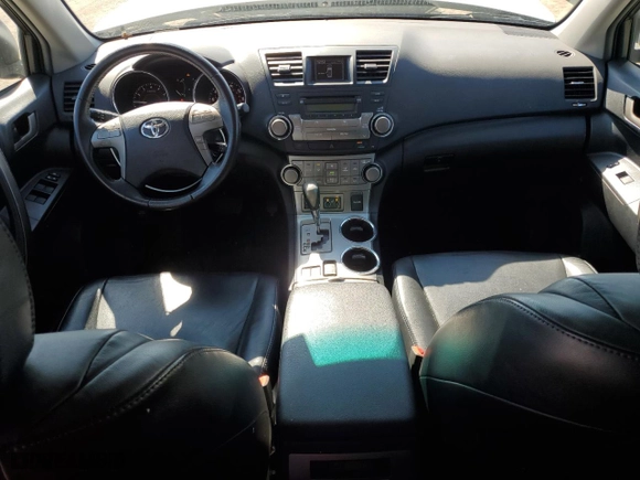 2010 Toyota Highlander SE with VIN 5TDJK3EH8AS034586, listed as a Copart auction lot 46577465 with 132,049 mi miles and Salvage Title. Bid and sale history available at carsss.com. Image 8.