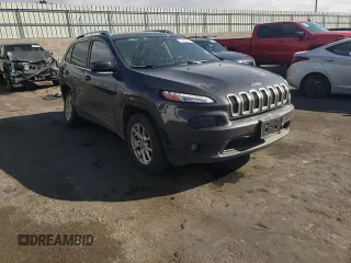 2016 Jeep Cherokee Latitude z VIN 1C4PJMCS7GW367128, wystawiony jako Copart lot #76350924 z przebiegiem 95 423 mil mil oraz Szkoda całkowita • Salvage title. Historia ofert i sprzedaży dostępna na DreamBid. Obrazek 10.
