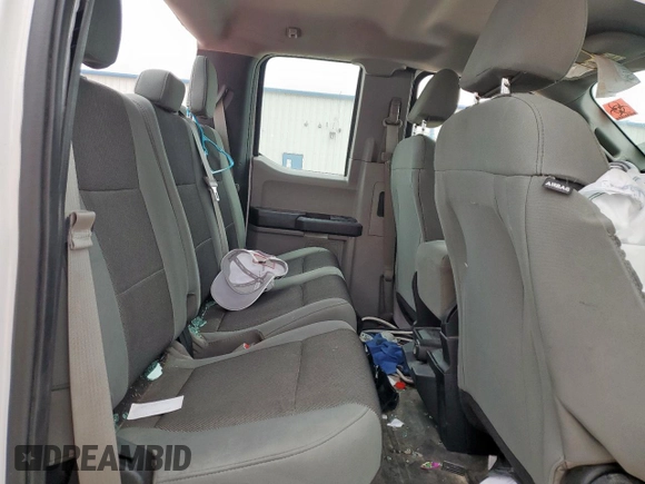2017 Ford F-150 XL с VIN 1FTFX1EF1HKC71609, выставлен на аукционе Copart как лот 59606385 с пробегом Не указан миль и Списание • Salvage title. История ставок и продаж доступна на DreamBid. Изображение 10.