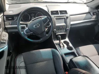 2017 Toyota Camry XLE z VIN 4T1BF1FK9HU779615, wystawiony jako Copart lot #59156995 z przebiegiem 99 756 mil mil oraz Szkoda całkowita • Salvage title. Historia ofert i sprzedaży dostępna na DreamBid. Obrazek 8.