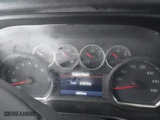 2019 Chevrolet Silverado 1500 LT with VIN 3GCUYDED8KG148523, listed as a IAAI auction lot 41440098 with 76,470 mi miles. Bid and sale history available at carsss.com. Image 7.