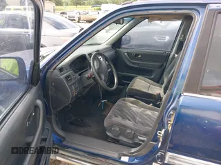 1999 Honda CR-V EX z VIN JHLRD1867XC073159, wystawiony jako IAAI lot #42494333 z przebiegiem 278 386 mil mil oraz . Historia ofert i sprzedaży dostępna na DreamBid. Obrazek 5.